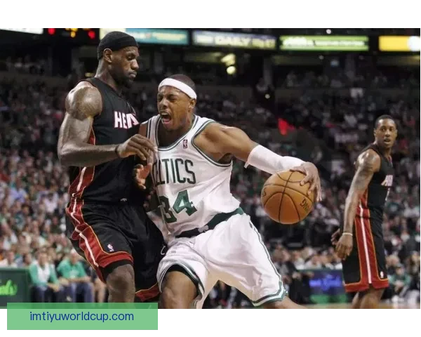 皮尔斯为弗拉格辩护称06数据新秀无缘最佳新秀与04詹瓜之争密切相关